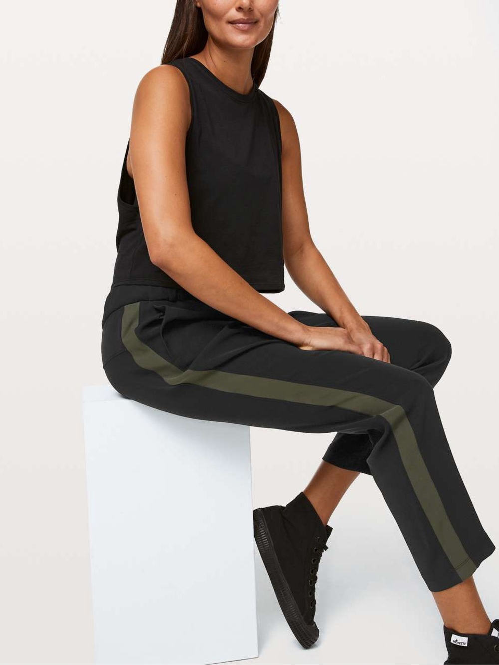 Lululemon On The Fly Pant Woven Track Stripe Black Olive Size 8